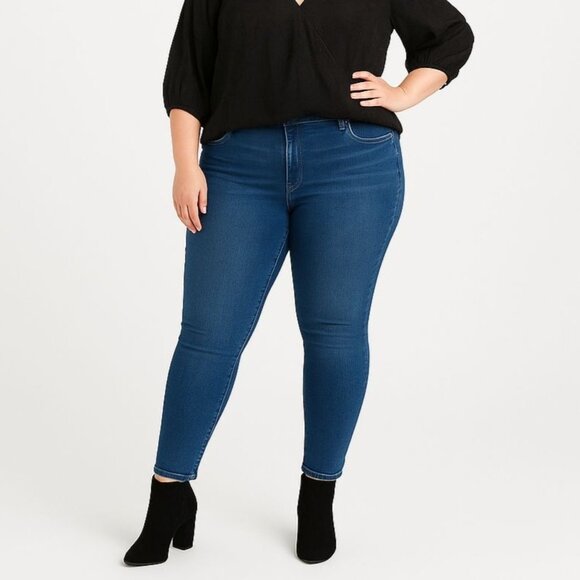 Jean Torrid Mid Rise Skinny – Super Soft Stretch – Taille 14 Tall – Lavage Foncé